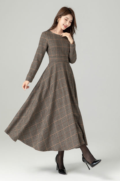 Plaid Wool Maxi Dress - Fit and Flare Silhouette with Pockets 5446
