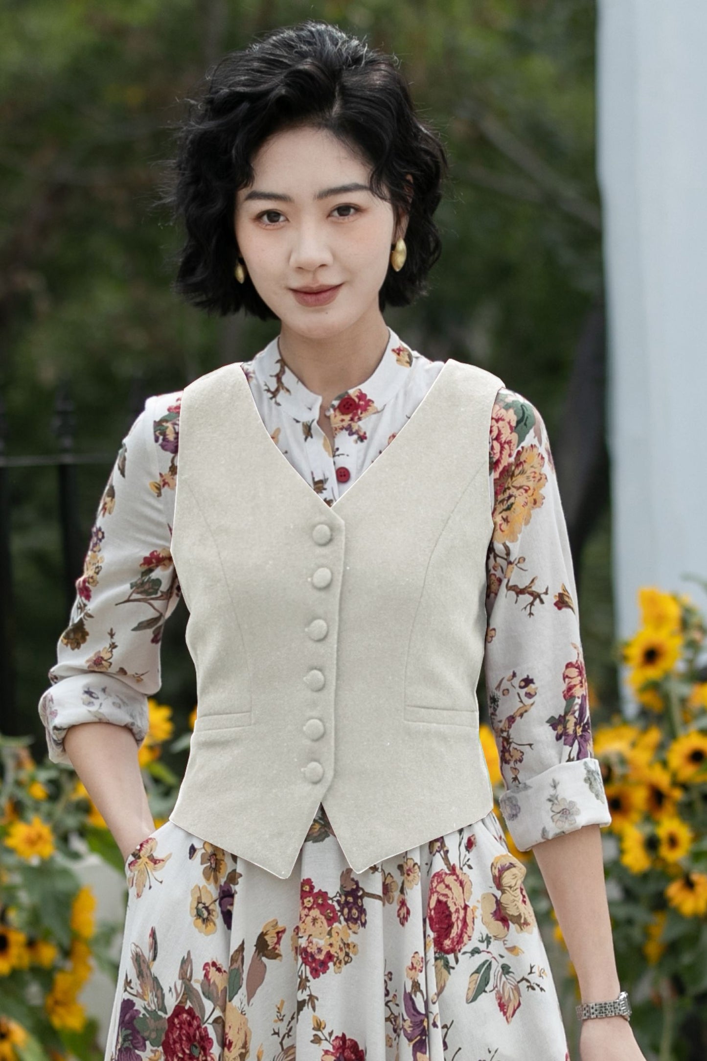 Beige Linen Cotton Vest - V-Neck Tailored Fit | Xiaolizi 6754
