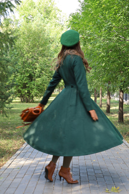Vintage Green Wool Coat – Elegant Double-Breasted Fit and Flare Winter Overcoat 3155