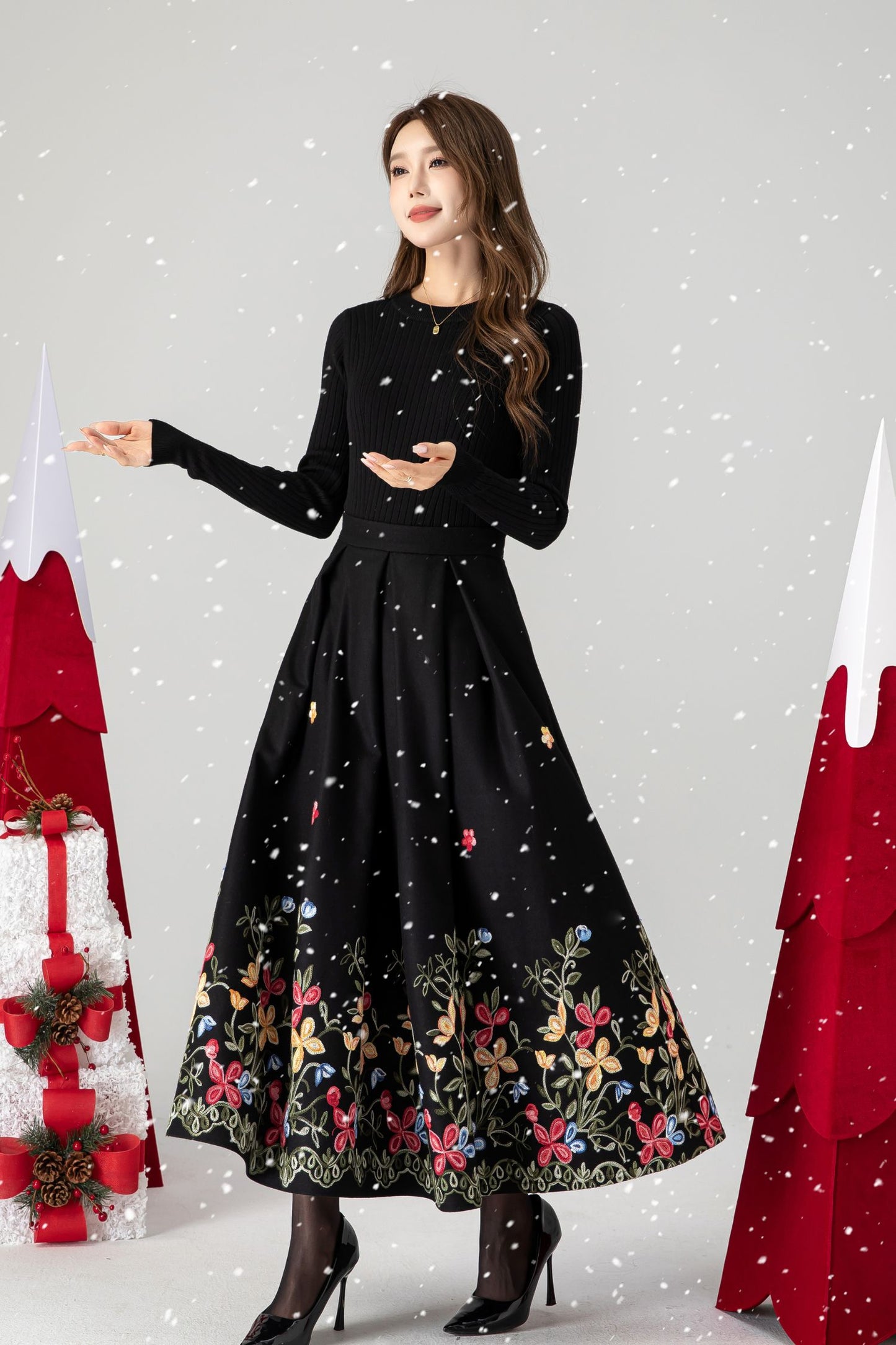 Black Maxi Embroidered Wool Skirt 4612