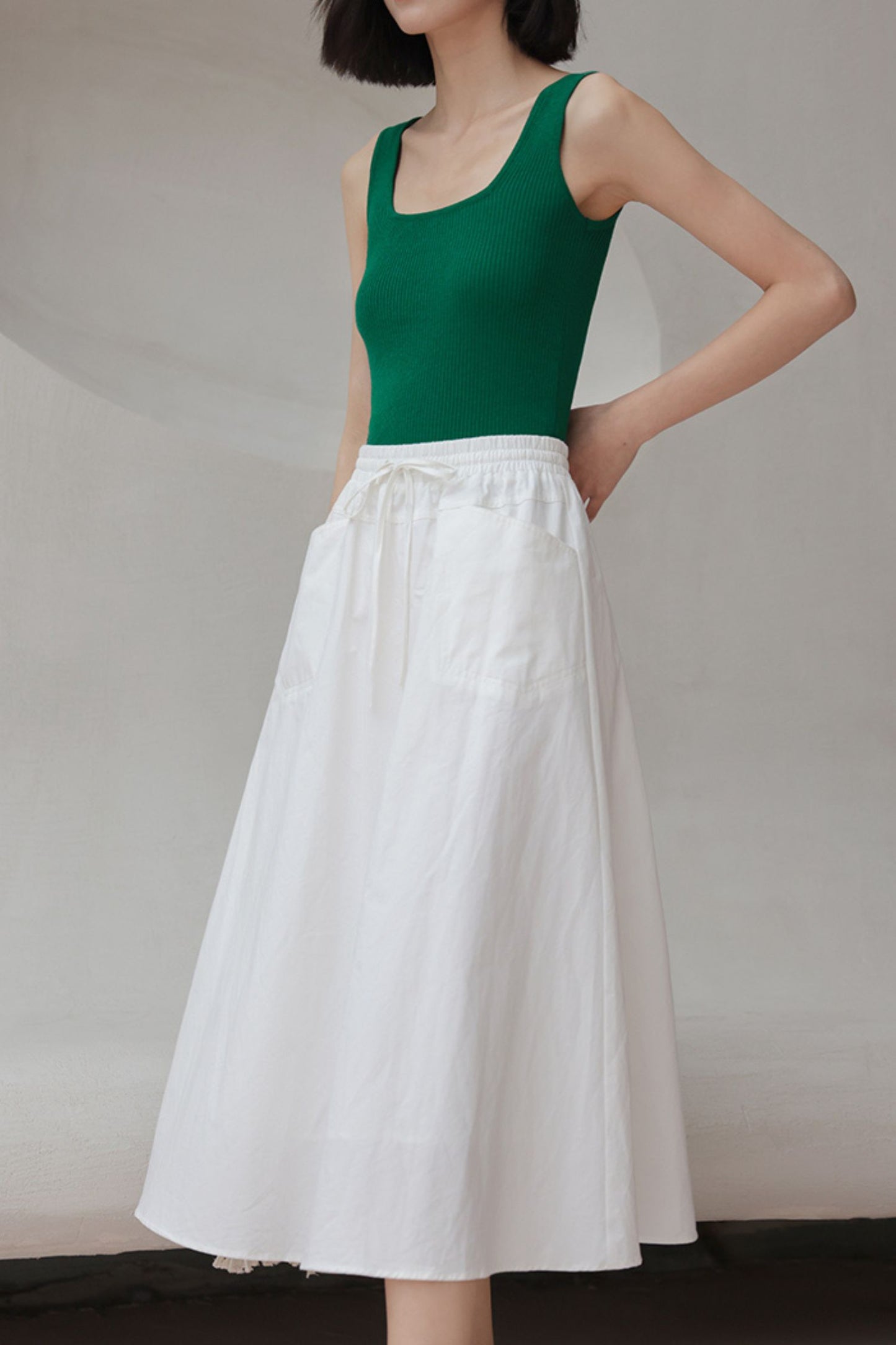 White a line elastic waist skirt with pockets L0605