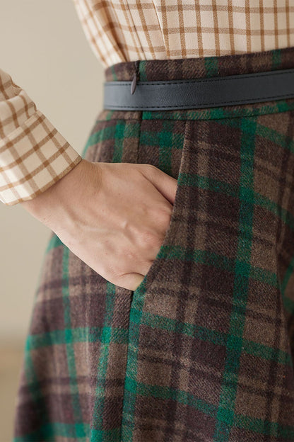 Vintage Plaid Wool Midi Skirt – High-Waisted A-Line Silhouette – 4623