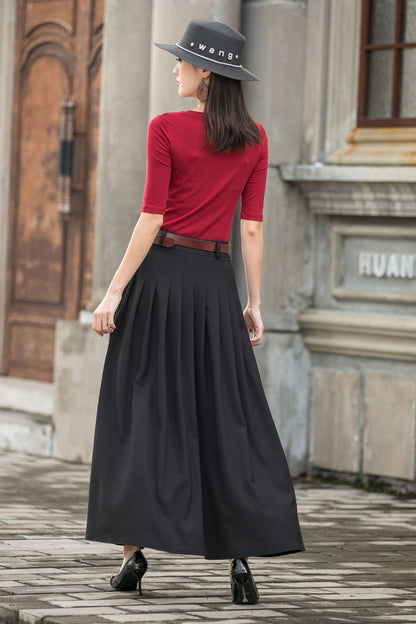 Women Black Pleated Linen Maxi Skirt with Pockets  2777