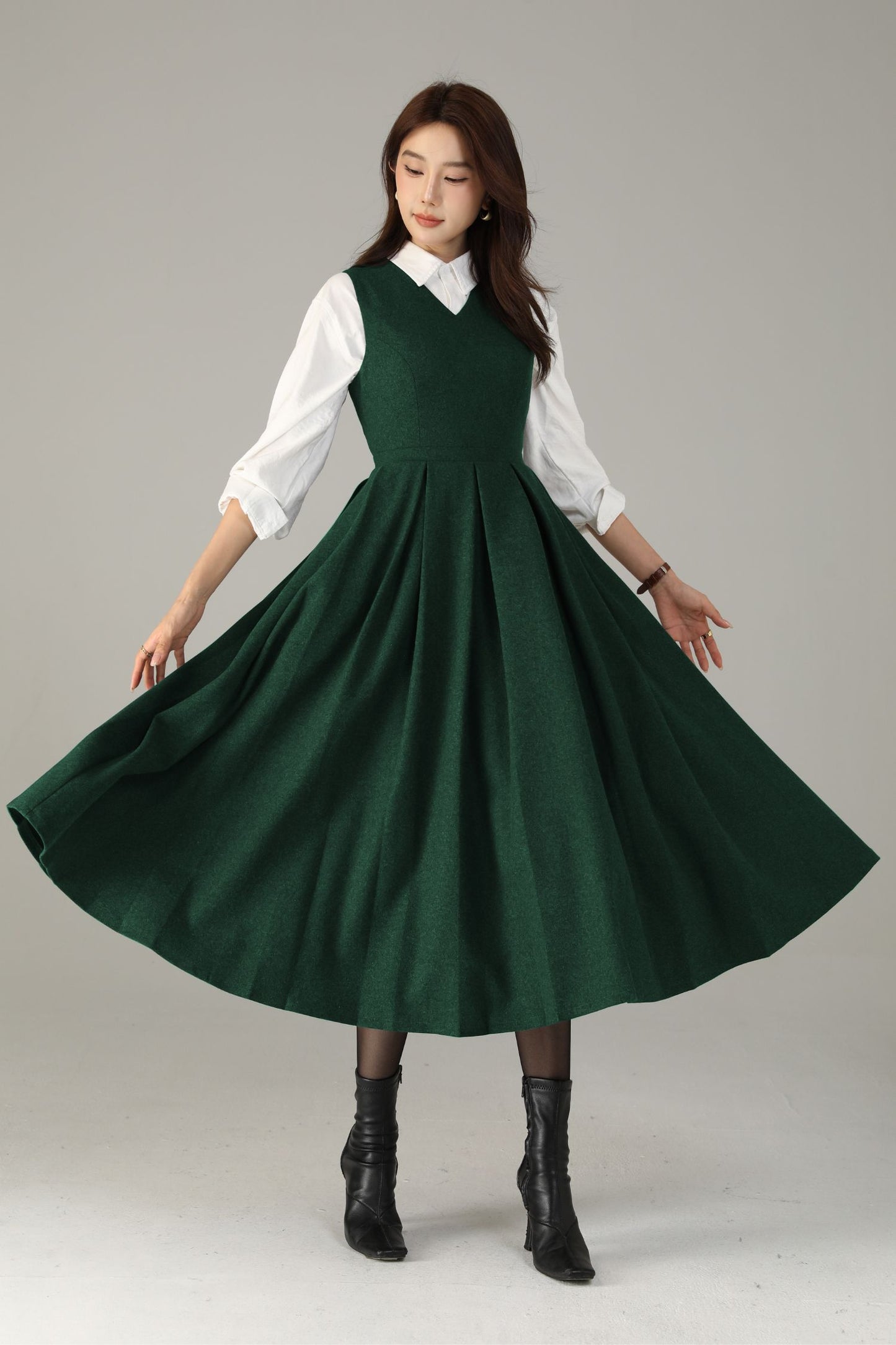 Dark Green Wool Midi Dress – Sleeveless V-Neck A-Line Winter Dress | Xiaolizi 6591