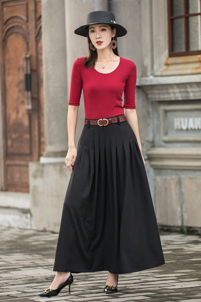 Women Black Pleated Linen Maxi Skirt with Pockets  2777