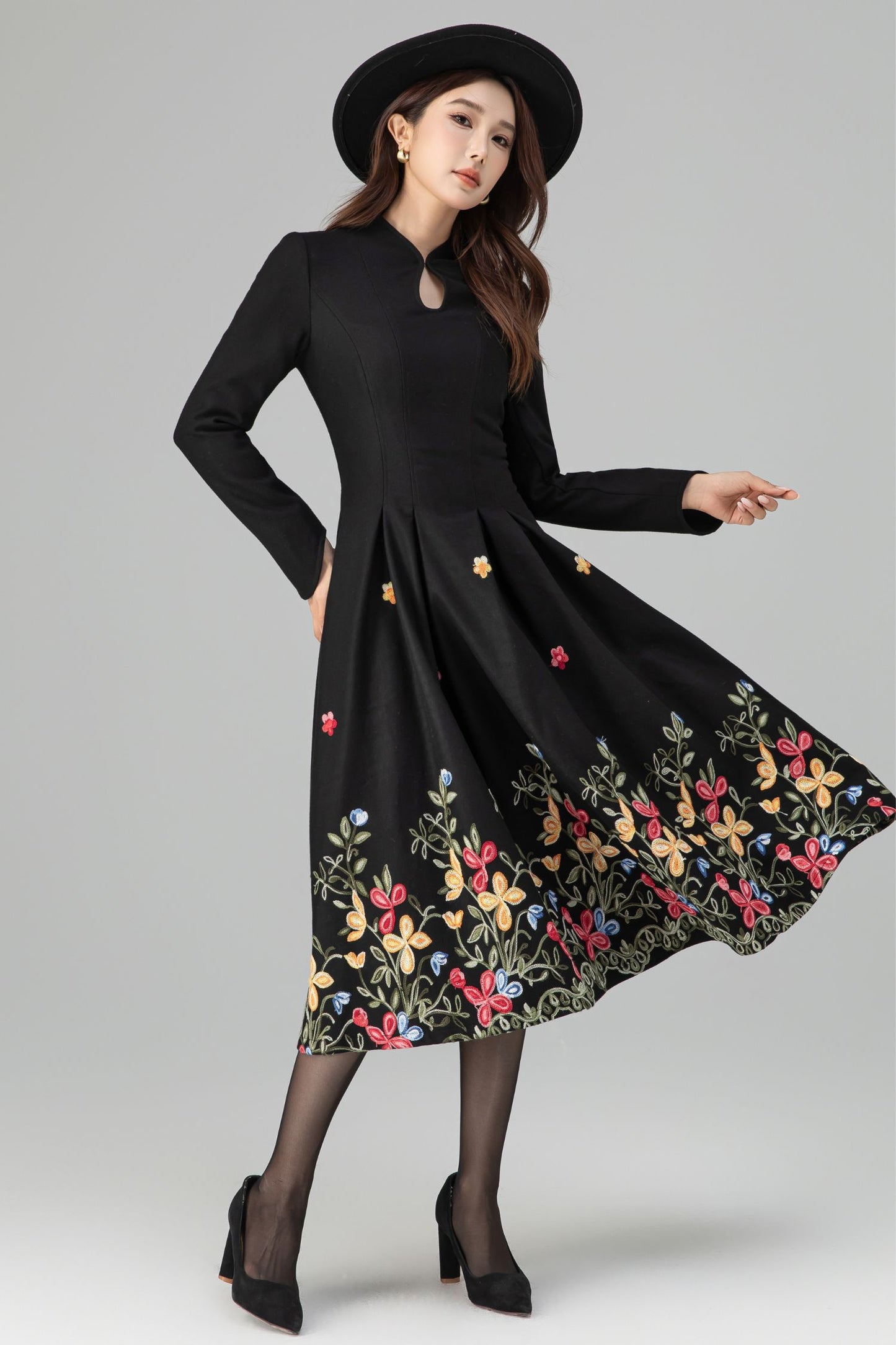 Timeless Black Wool Midi Dress – Floral Embroidery, A-Line Pleats – 6397