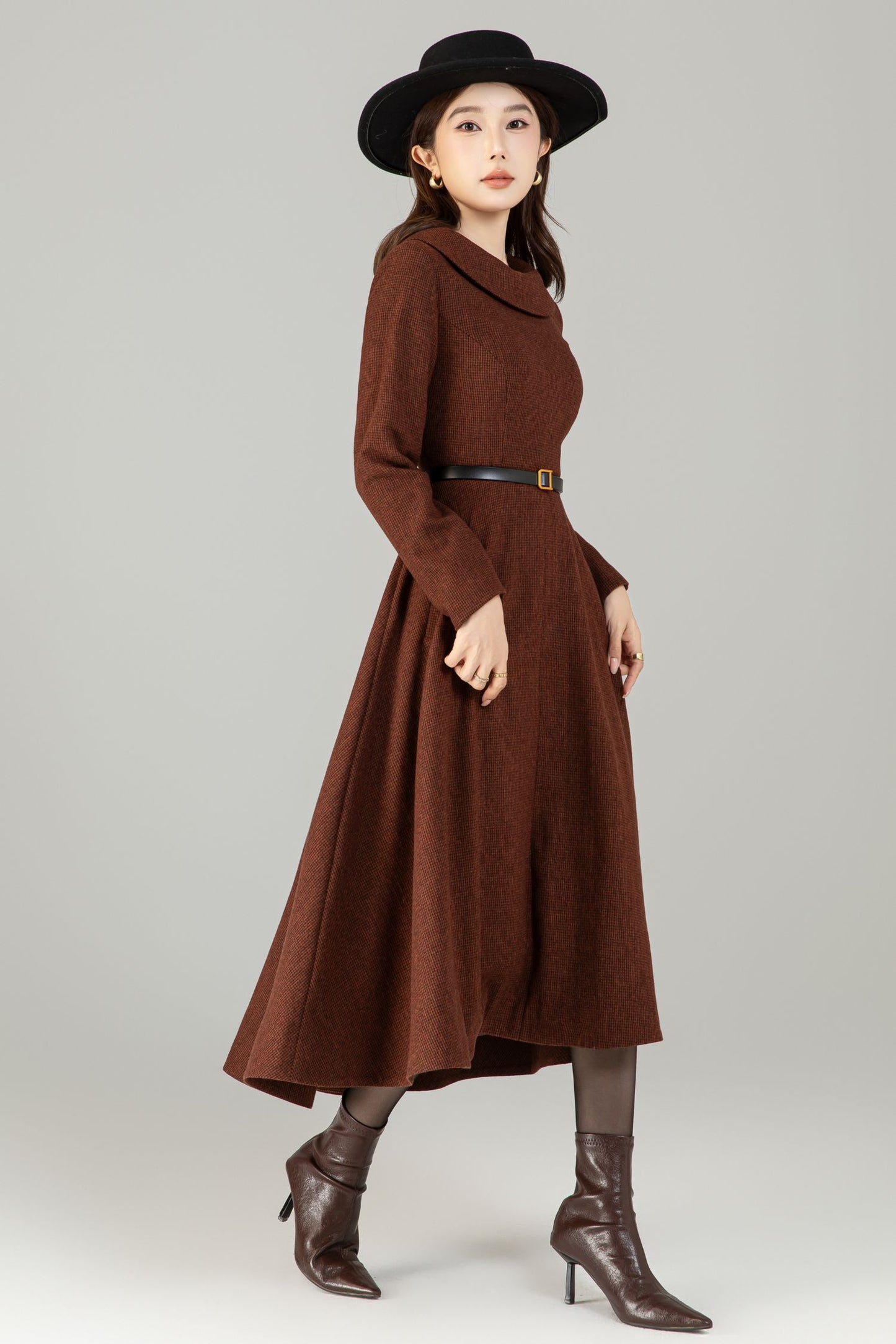 Brown Wool-Blend High‑Low Midi Dress – Wide Fold‑Over Collar & Pockets 6500