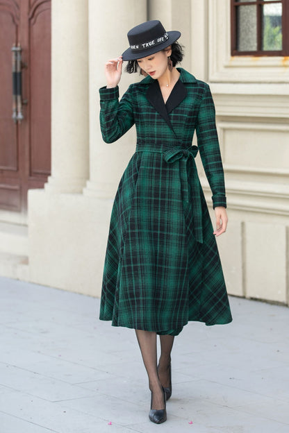 Green Plaid Wool Swing Dress – Vintage Belted Midi Fit & Flare 5343