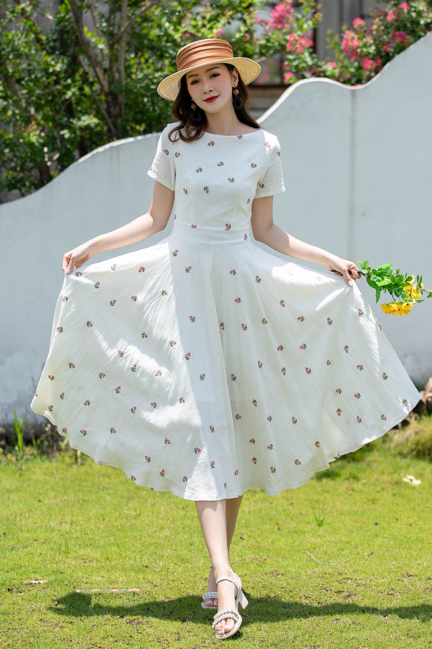 Vintage Floral Linen Midi Dress – Fit and Flare Summer Garden Dress  4404