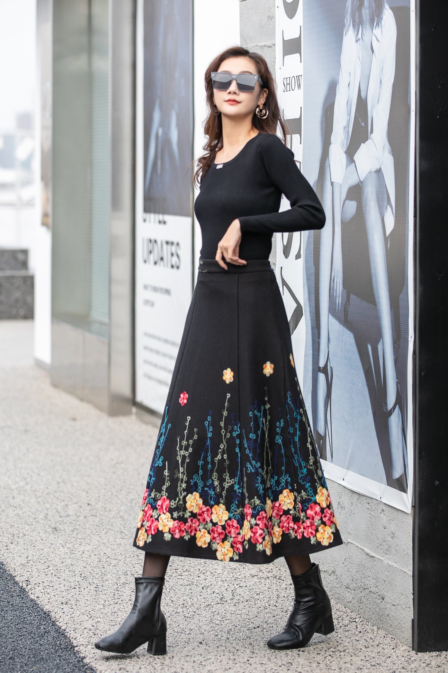 Black Wool Midi Skirt - Flared Silhouette with Embroidered Detail 4160