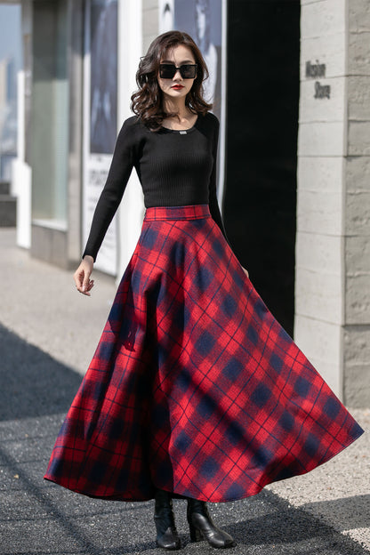Plaid Wool Maxi Skirt - Flared Silhouette with Side Pockets 4129