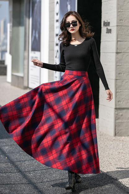 Plaid Wool Maxi Skirt - Flared Silhouette with Side Pockets 4129
