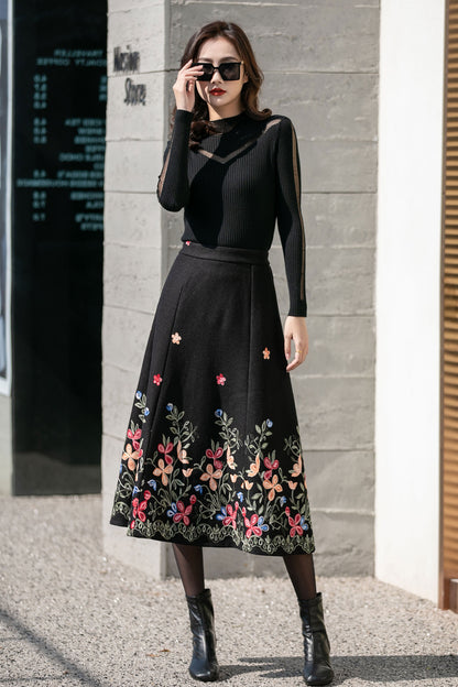 Black Midi Embroidered Wool Skirt 4127