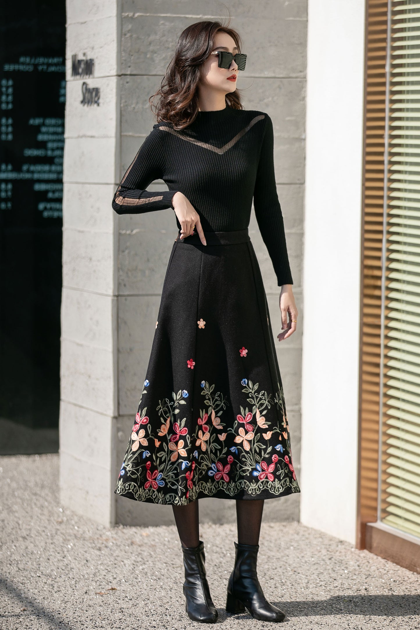 Black Midi Embroidered Wool Skirt 4127