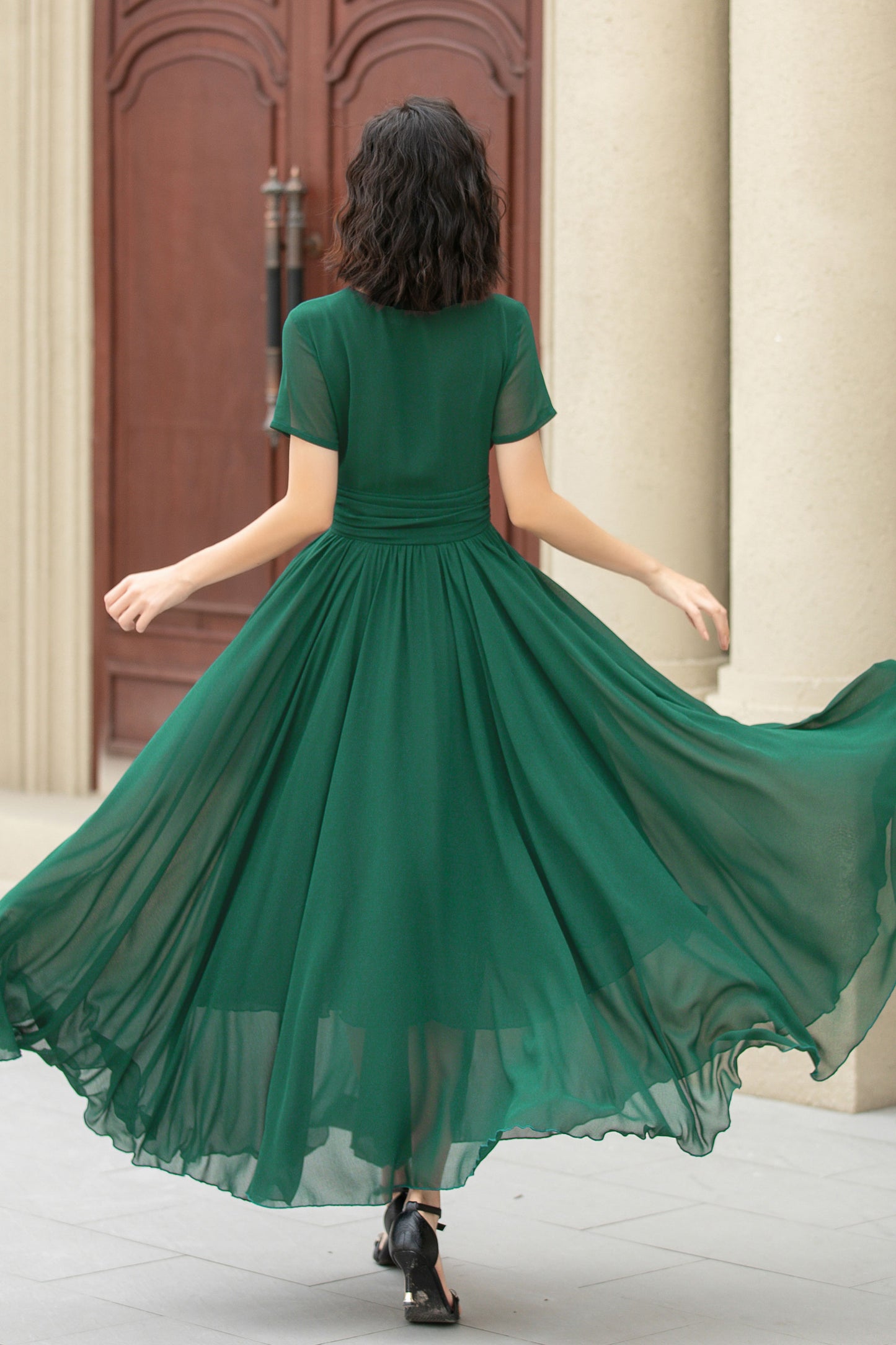 Flowy Green Chiffon Dress – Bridesmaid, Garden Party & Wedding Guest Dress | Xiaolizi 6025