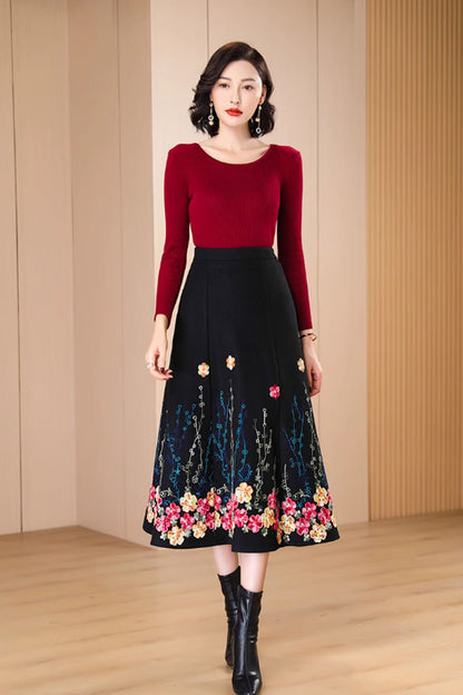 Midi black Embroidered Wool Skirt 4775