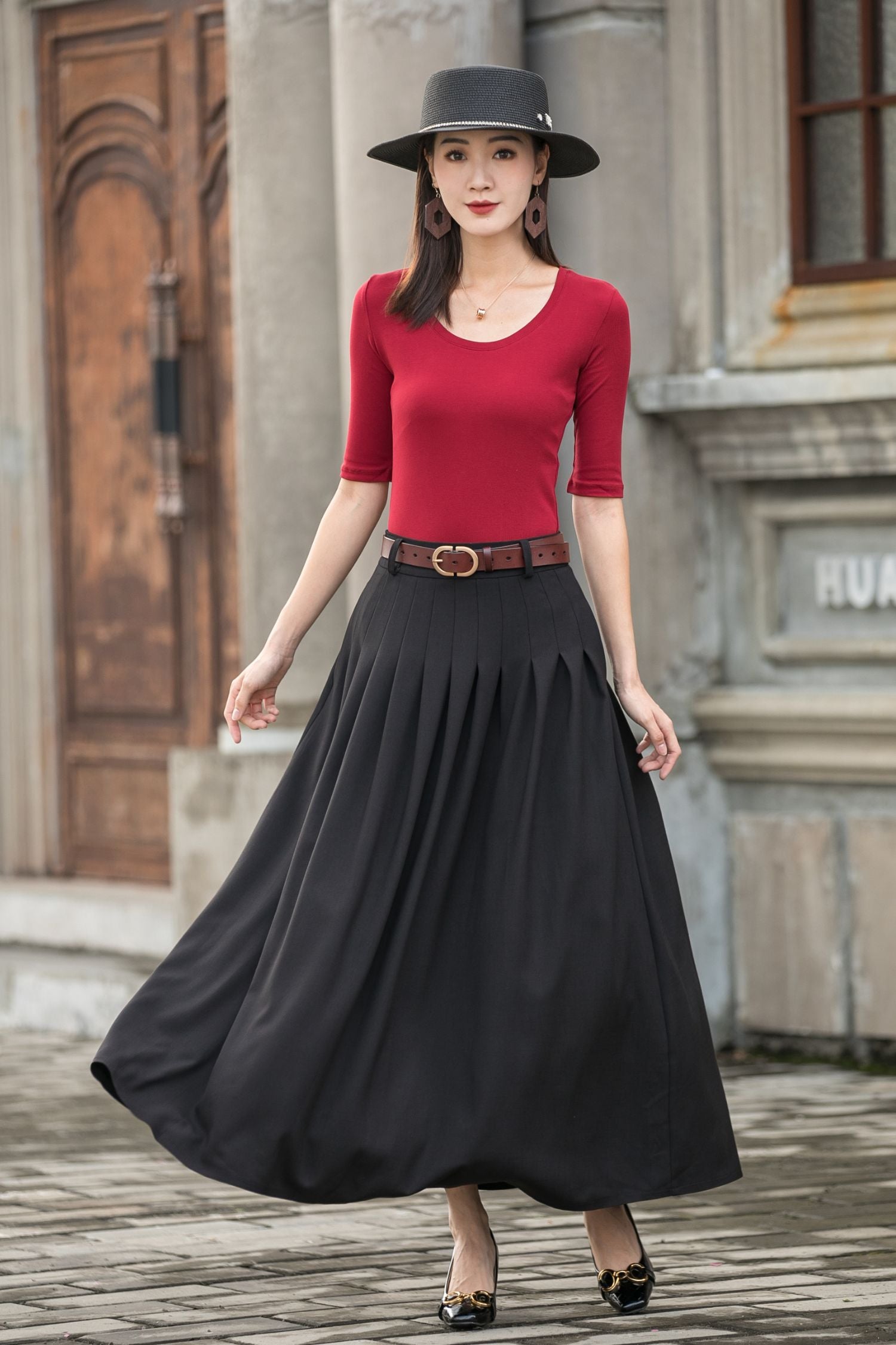 Women Black Pleated Linen Maxi Skirt with Pockets 2777