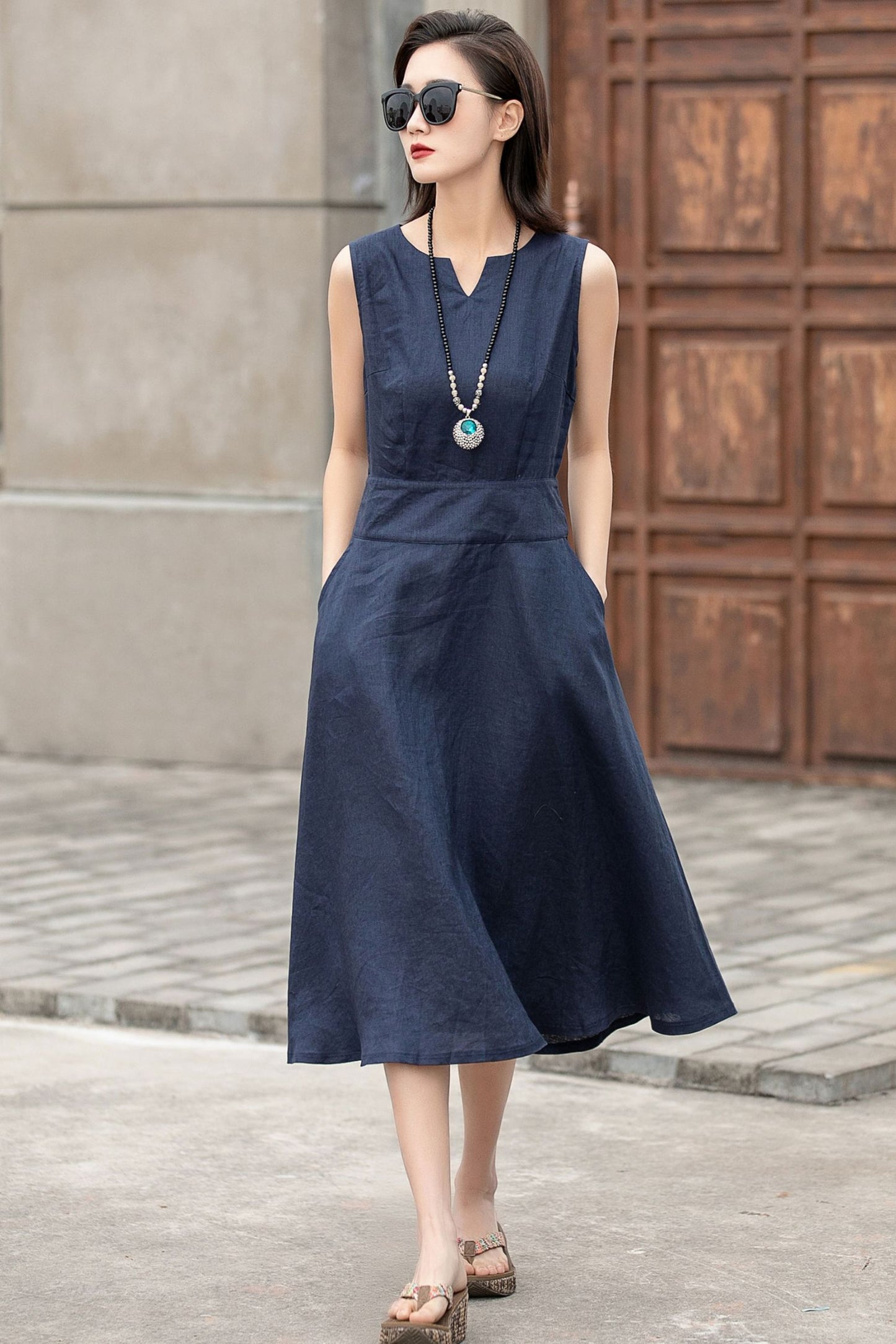 Casual sleeveless Navy linen midi dress 2593