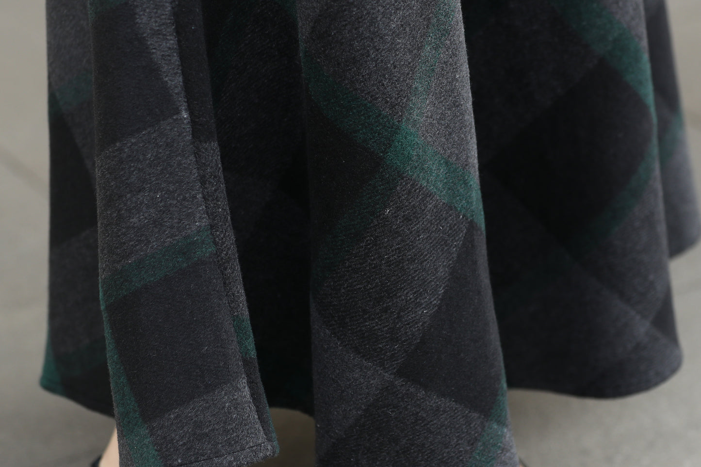 Xiaolizi Dark Plaid Wool Maxi Skirt for Women – Handmade A-Line Winter Swing Skirt 6606