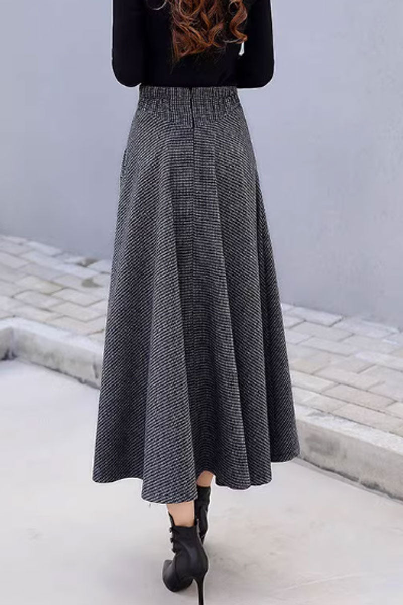 Striple winter wool skirt with pockets 4645