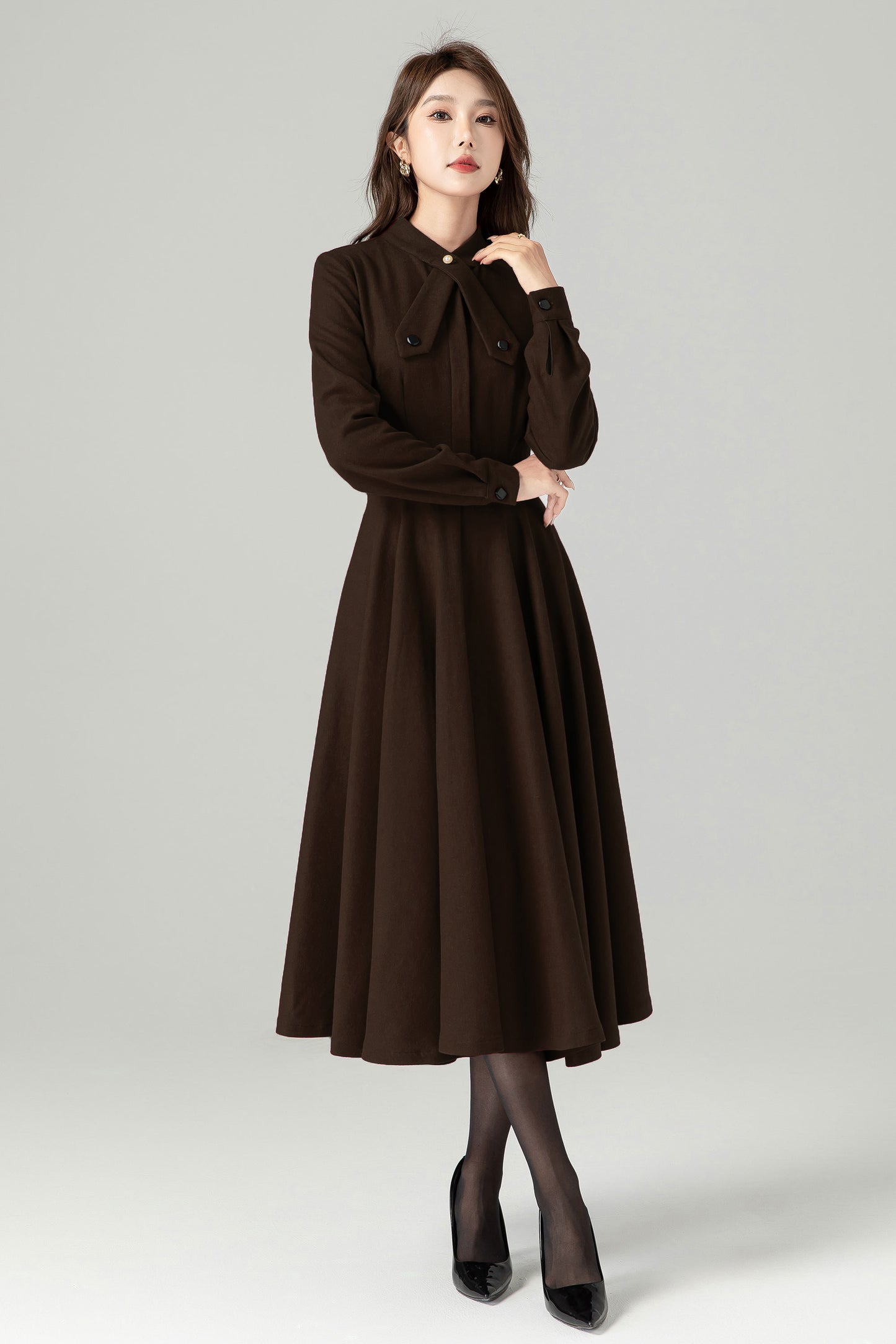 Vintage-Inspired Brown Wool Dress With Flared Skirt 6520