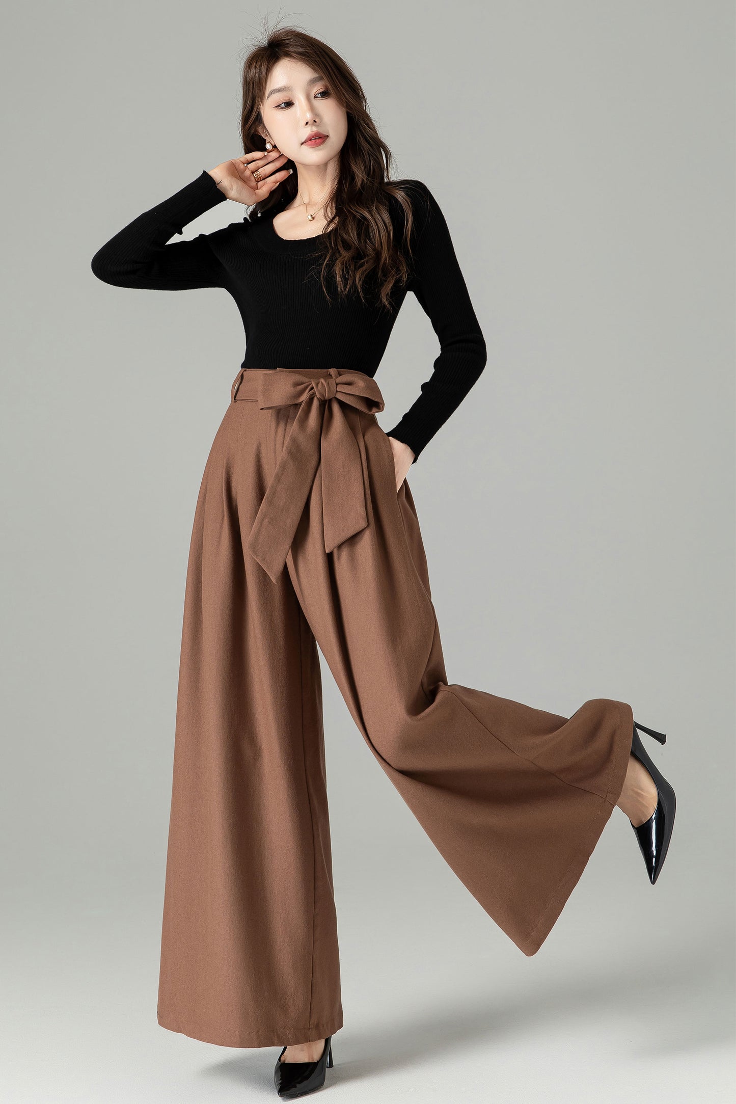 Women's Pleated Wool Pants 5241