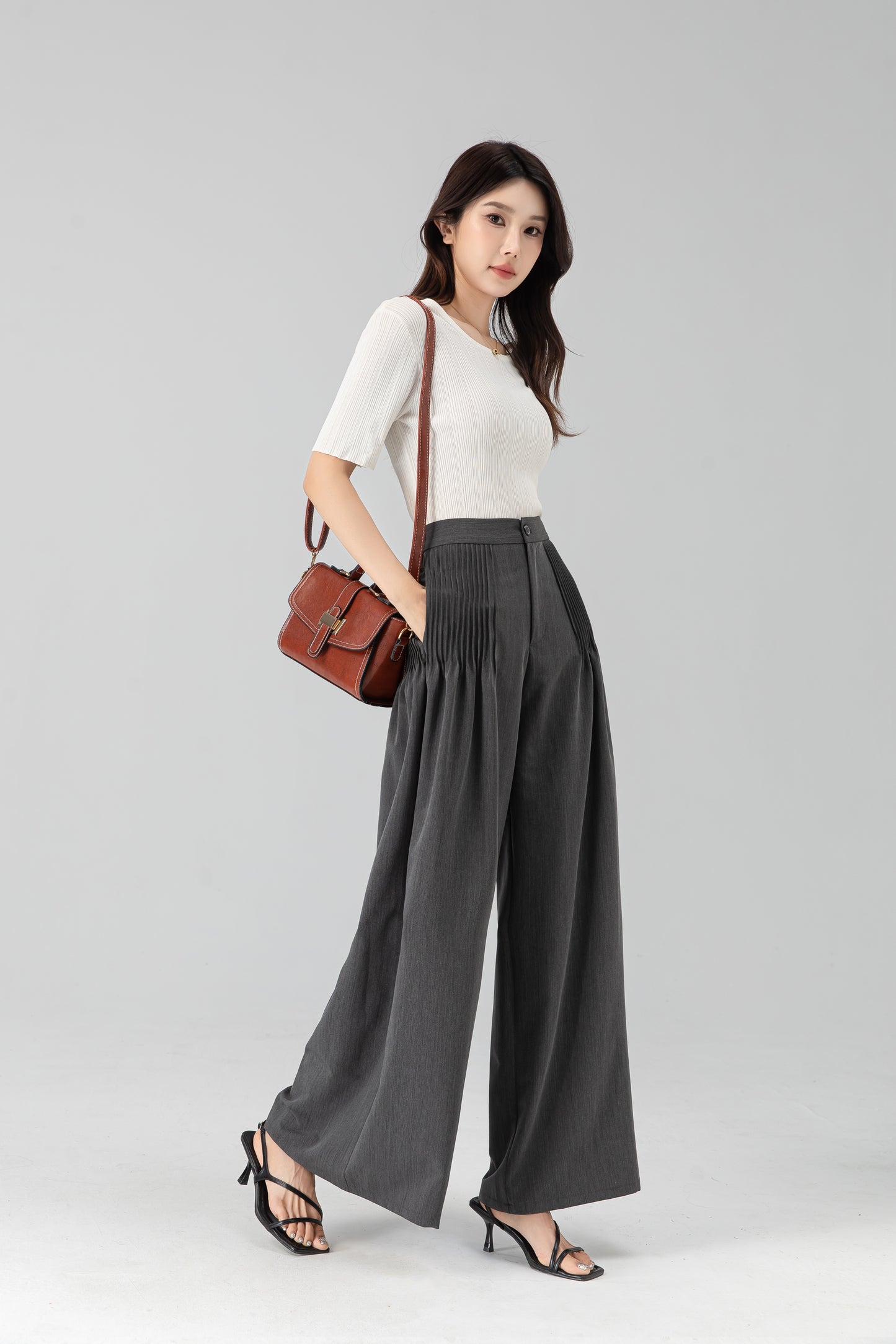 Long wide leg pants with pleating details 6206