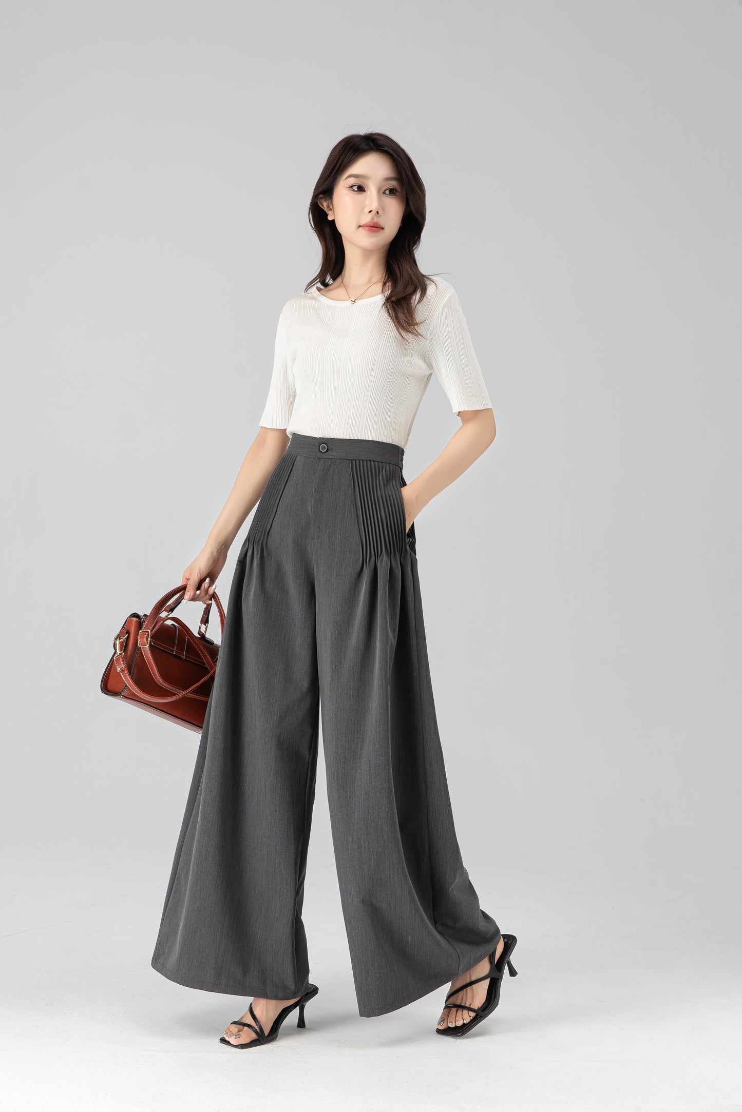 Long wide leg pants with pleating details 6206