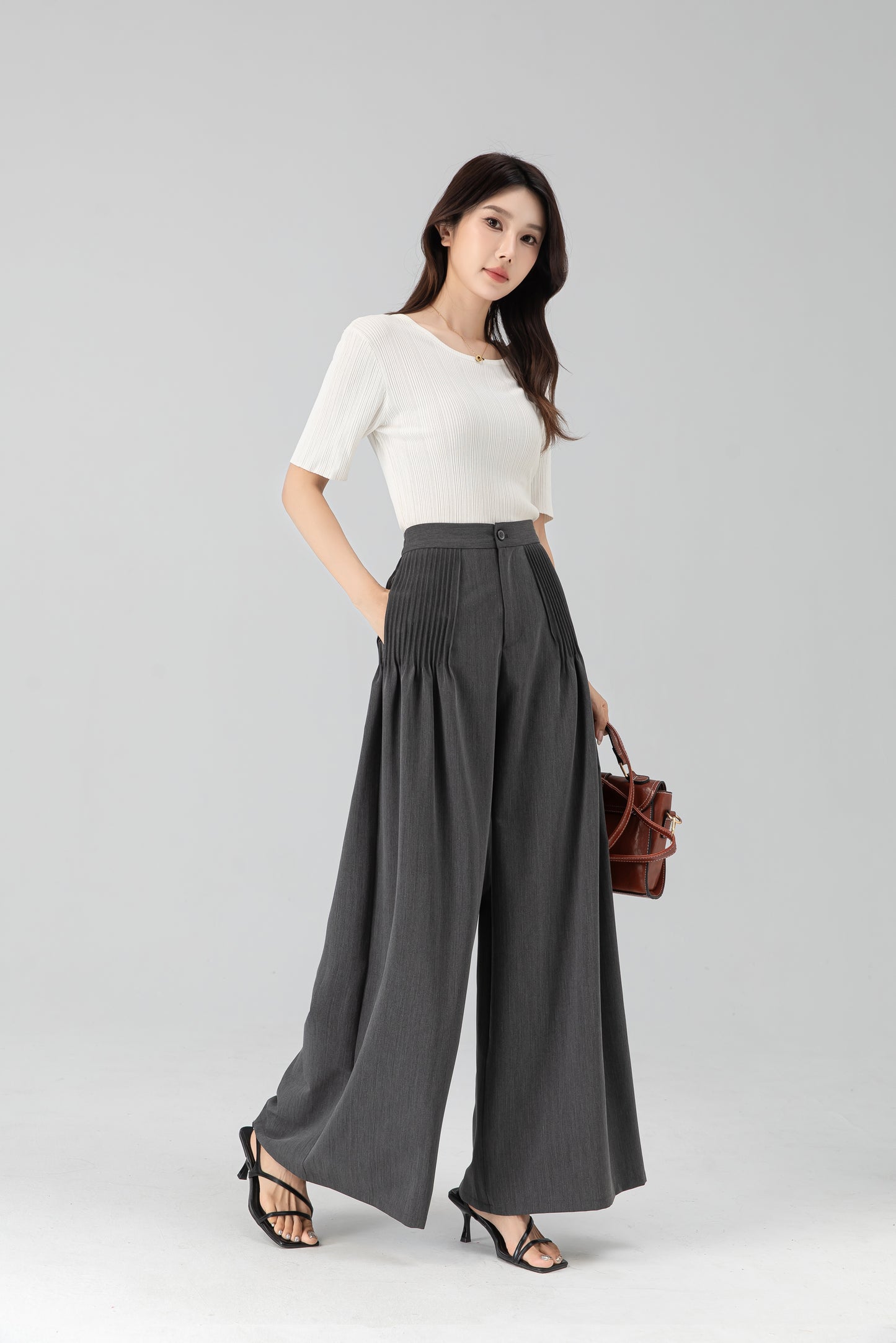 Long wide leg pants with pleating details 6206