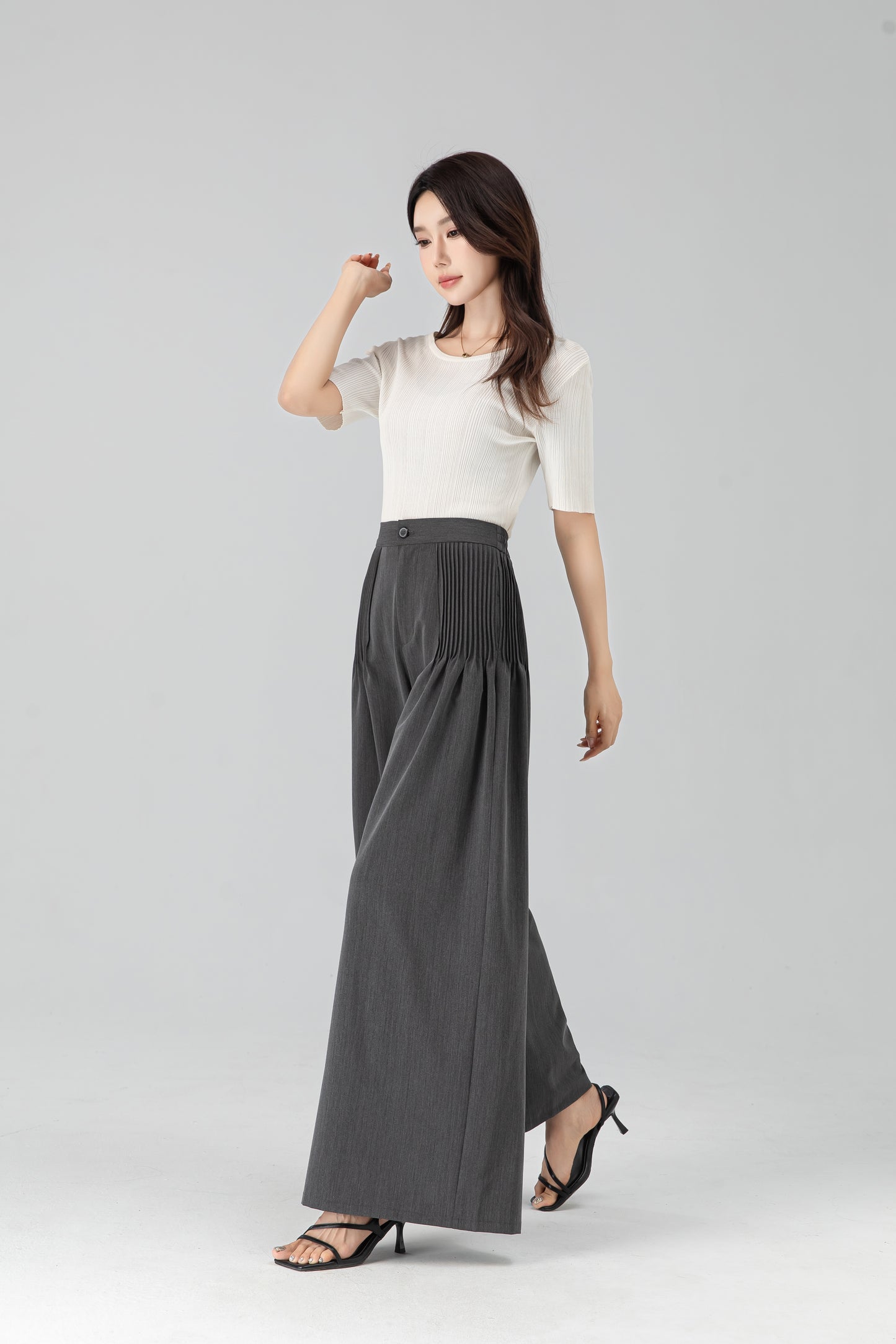 Long wide leg pants with pleating details 6206