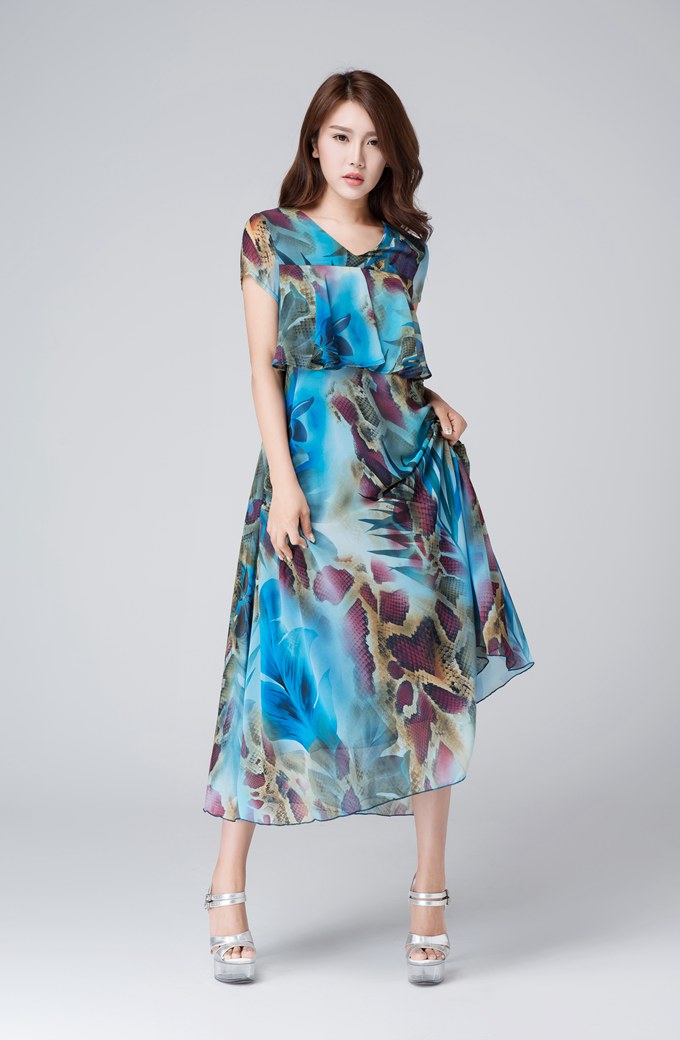 Artistic Blue Chiffon Dress with Flowing Silhouette 1537