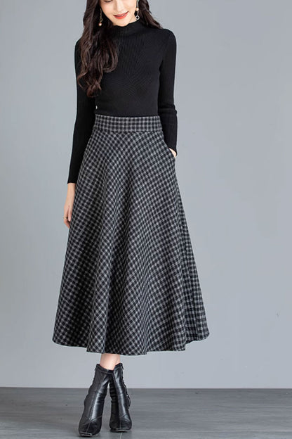 Black & Gray Wool Midi Skirt - Vintage A Line with Pockets 4644