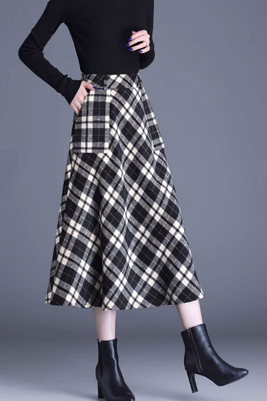 Black and white winter plaid wool skirt with pockets 4652