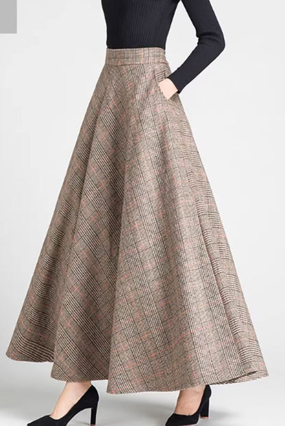Checkered Wool Maxi Skirt - A-Line Silhouette with Pockets 4639-1