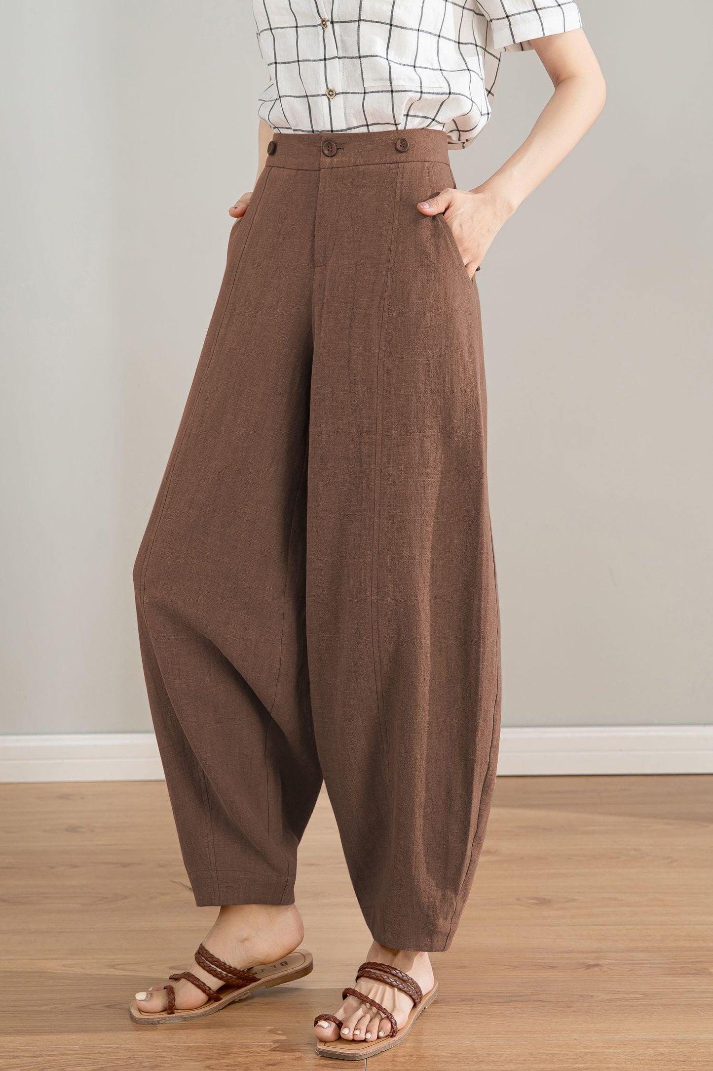 Brown Linen Suspender Pants for Women – Relaxed Fit Baggy Summer Trousers with Side Pockets, Xiaolizi  6121