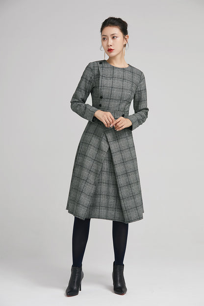 Black & White Plaid Wool Dress - Retro Fitted Waist Knee Length 2236