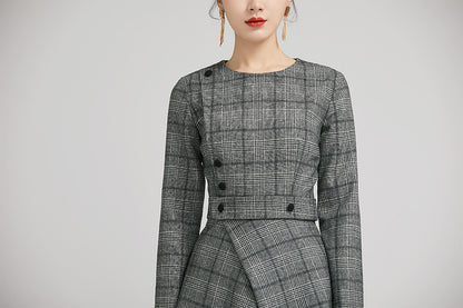 Black & White Plaid Wool Dress - Retro Fitted Waist Knee Length 2236