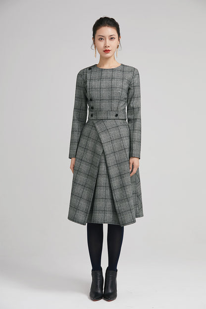 Black & White Plaid Wool Dress - Retro Fitted Waist Knee Length 2236