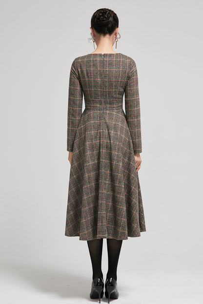 Handmade Brown Plaid Wool Midi Dress – Long Sleeve Fit and Flare | Xiaolizi 5407