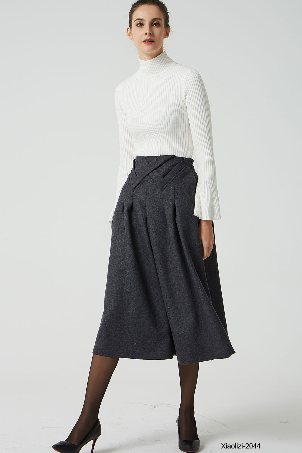 elastic waist skirt