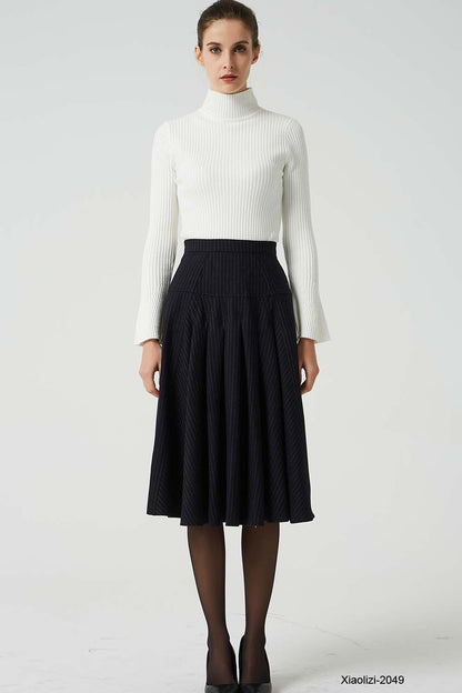 fitted skirt