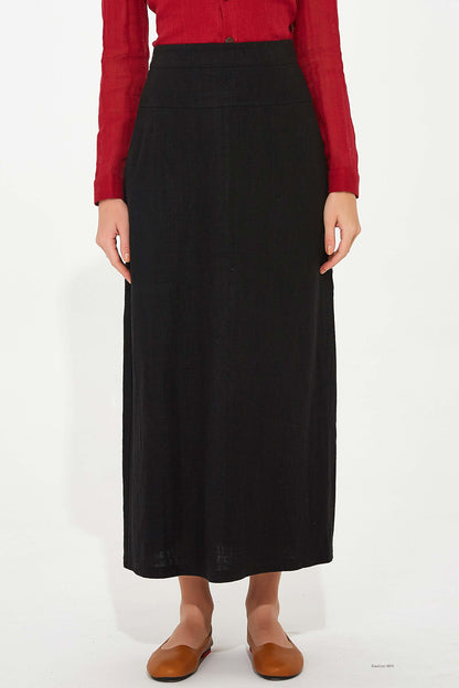 fitted skirt
