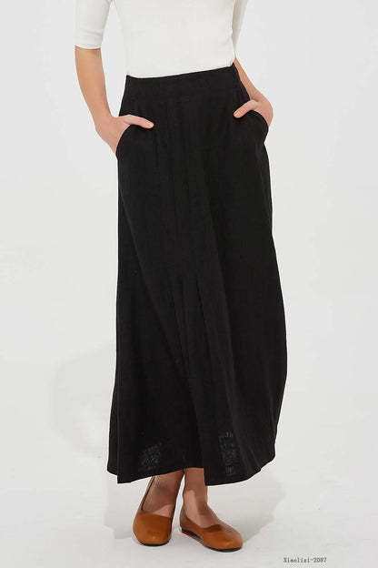 pleated skirt