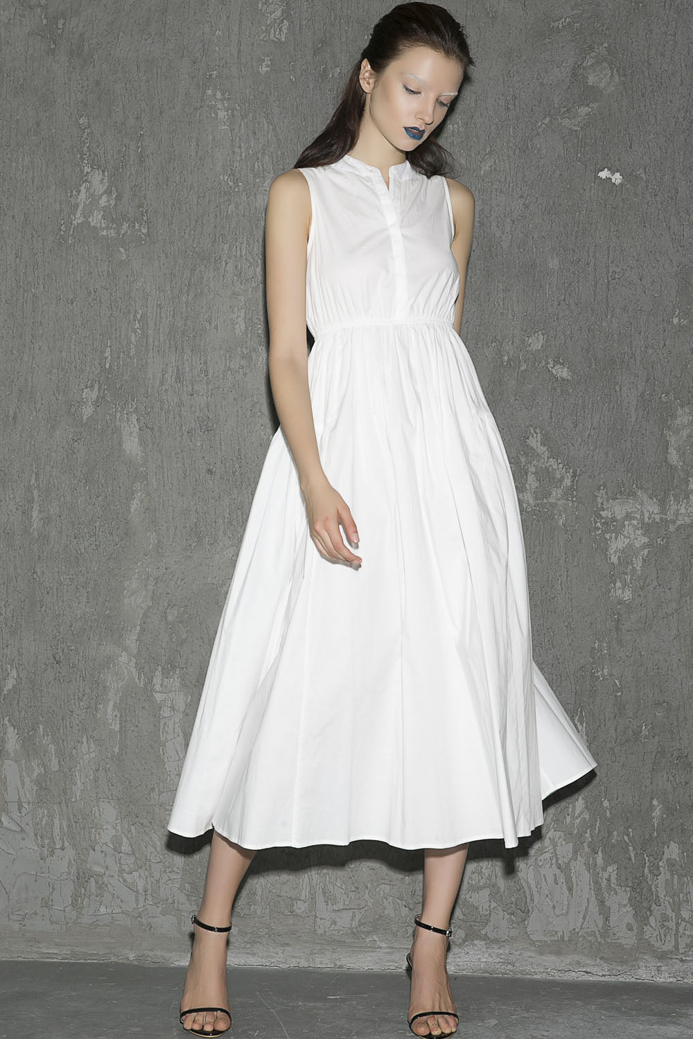 White Cotton Sleeveless Midi Dress with Elastic Waist and Buttons – Xiaolizi