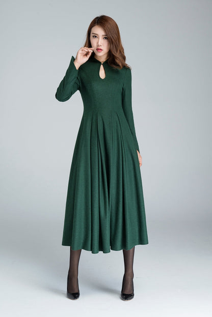 Emerald Green Wool Midi Dress - Fit and Flare Silhouette 1621