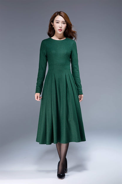 green dress