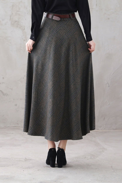 Plaid Wool A-Line Skirt - Full Flowy Silhouette with Side Pockets 3291