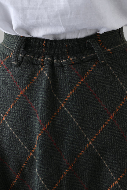 Green Plaid Wool Maxi Skirt – Vintage Swing High Waist Winter Skirt with Pockets 3841