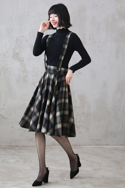 Retro Plaid Wool Suspender Skirt – High-Waist Circle Shape – 3111