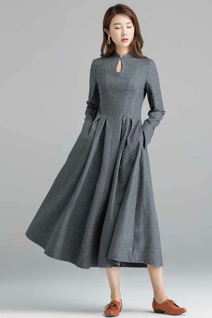 Emerald Green Wool Midi Dress - Fit and Flare Silhouette 1621